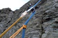 Double Prusik sous le dispositif de rappel