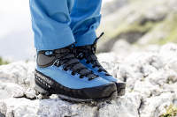 Des bottes robustes pour des randonnées difficiles